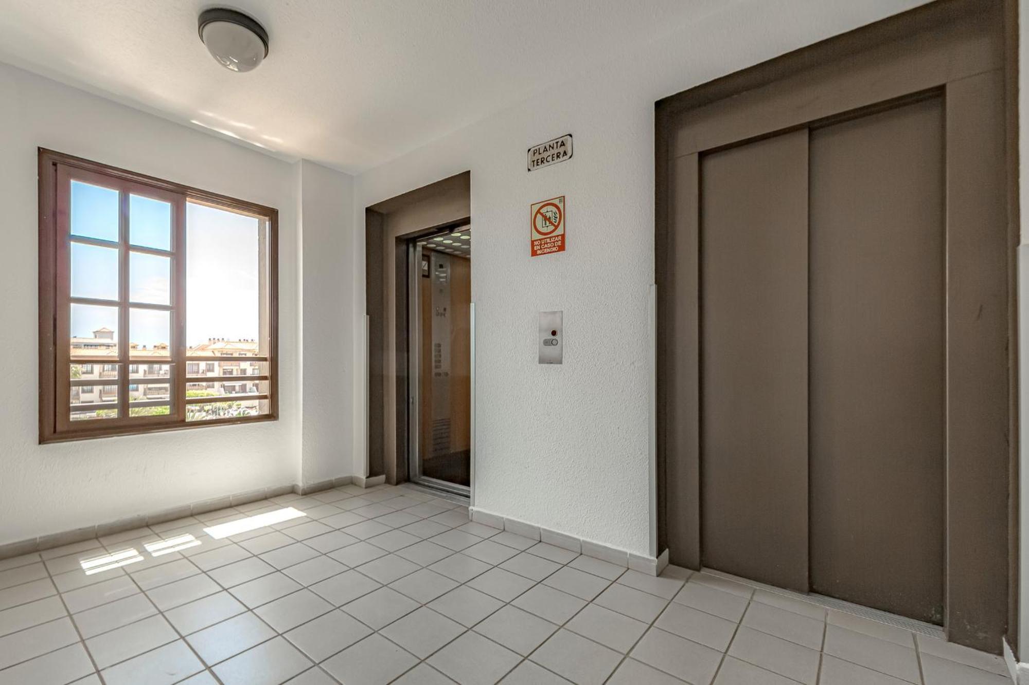 Atlantis 3 One Bedroom, Sea Front, In Complex With Pool Costa Del Silencio Eksteriør bilde